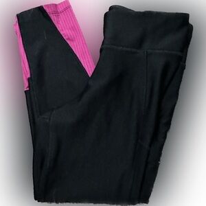3/$15 item
UNDER ARMOUR LEGGINGS